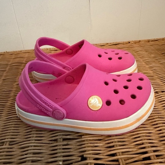 Crocs Child's Sz 9 Pink With Peach/Orange Accents. GUC Cute as a Button! - Picture 4 of 8